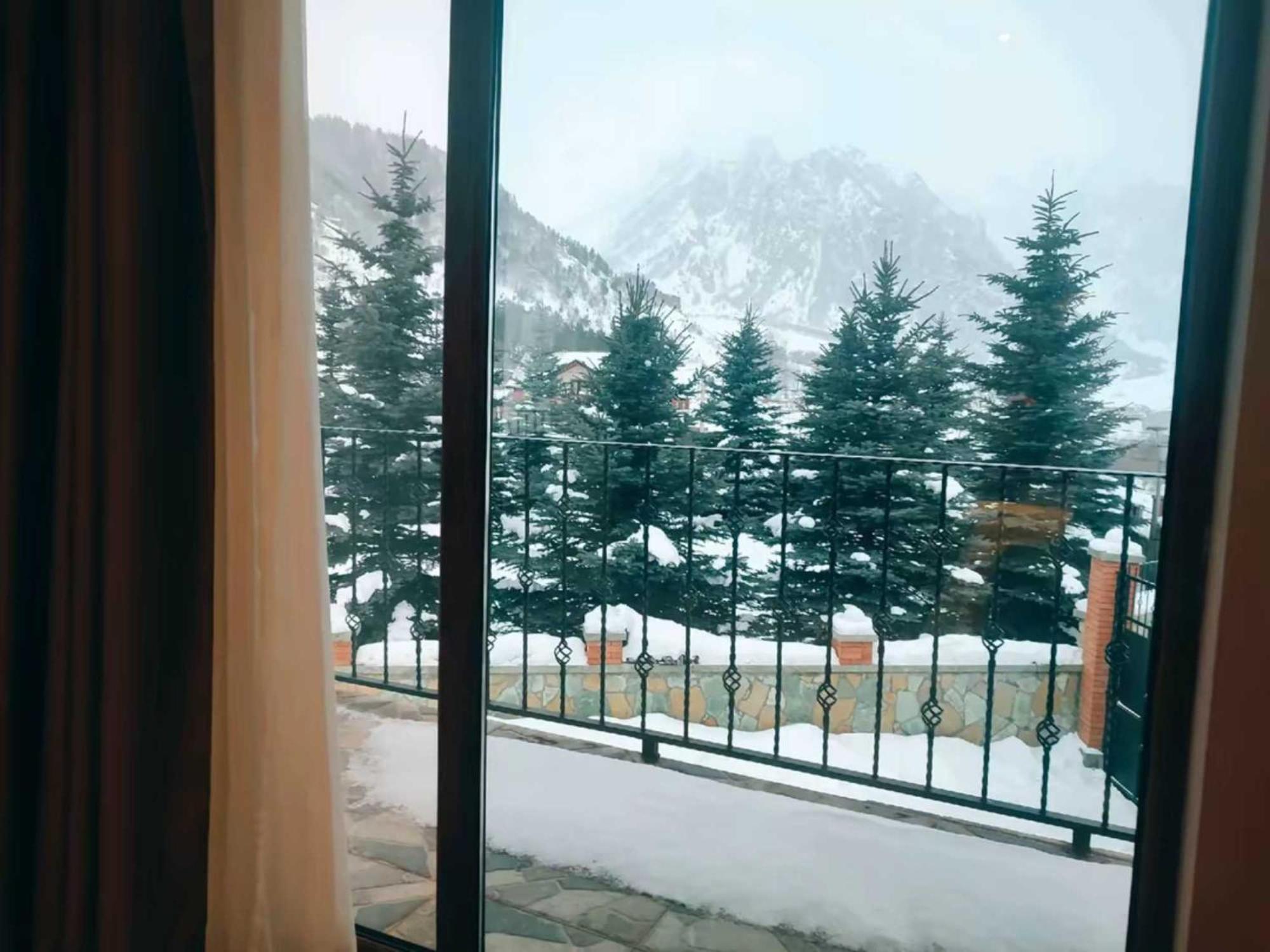 Vardisubani Villa Stepancminda Exteriér fotografie